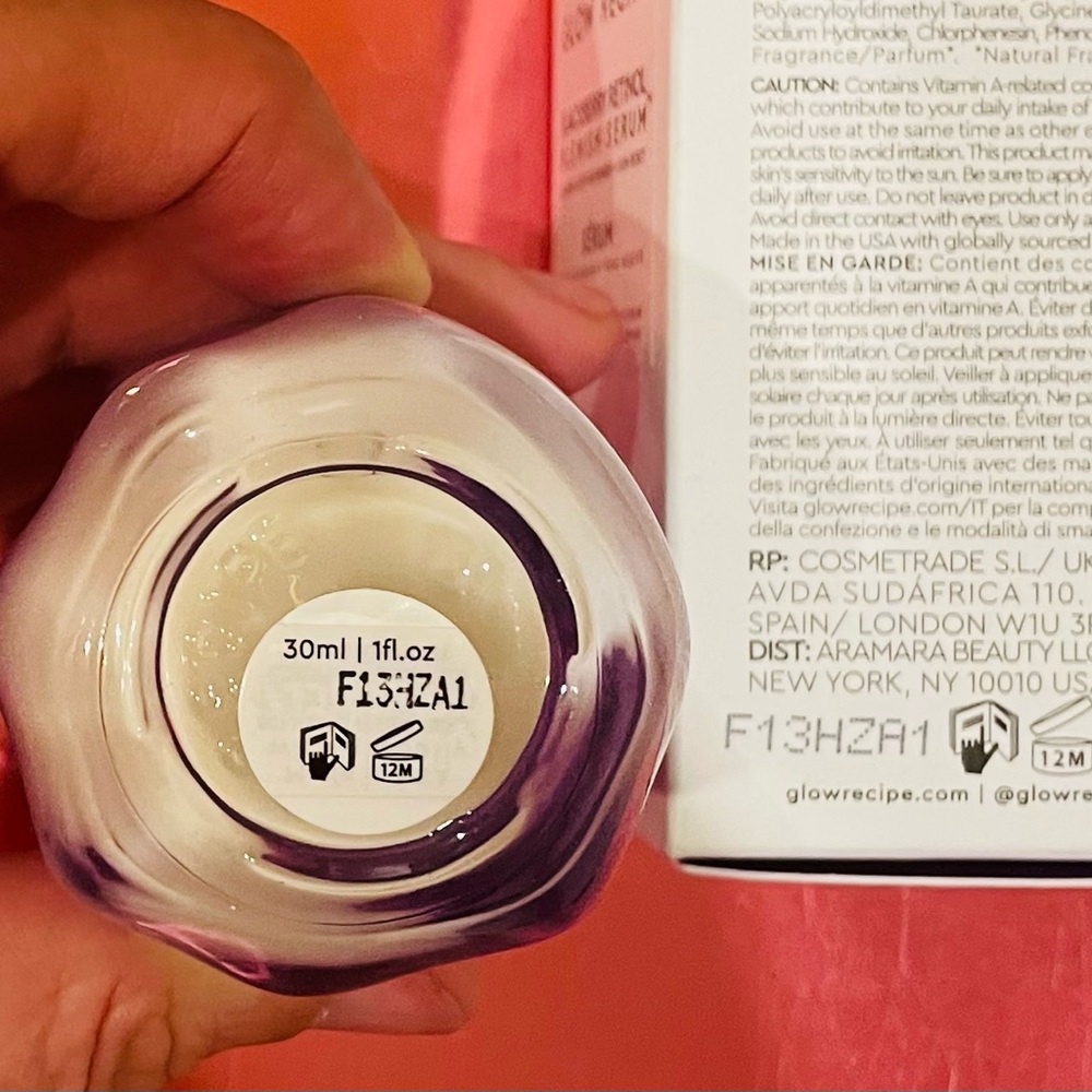 SOLD -Glow Recipe Blackberry Retinol Blemish Serum - Picture 2 of 4